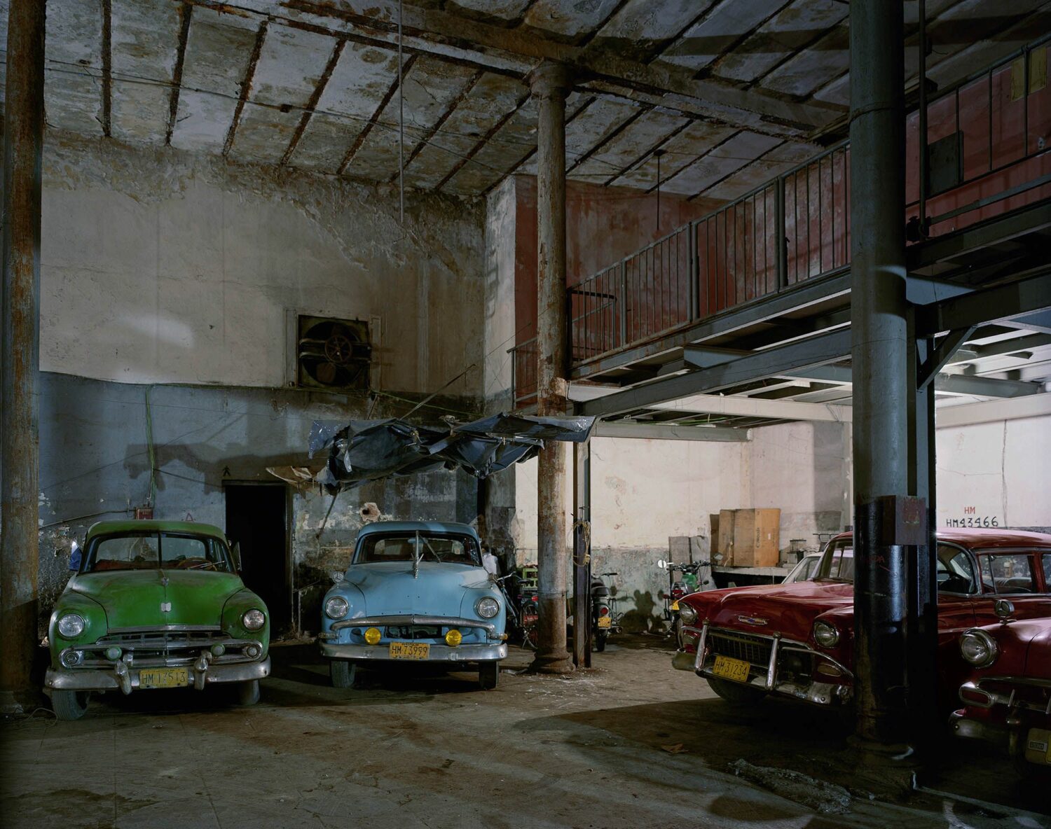 Robert Polidori: Havana Car Garage, 157 Avenida Brazil, Havana Vieja