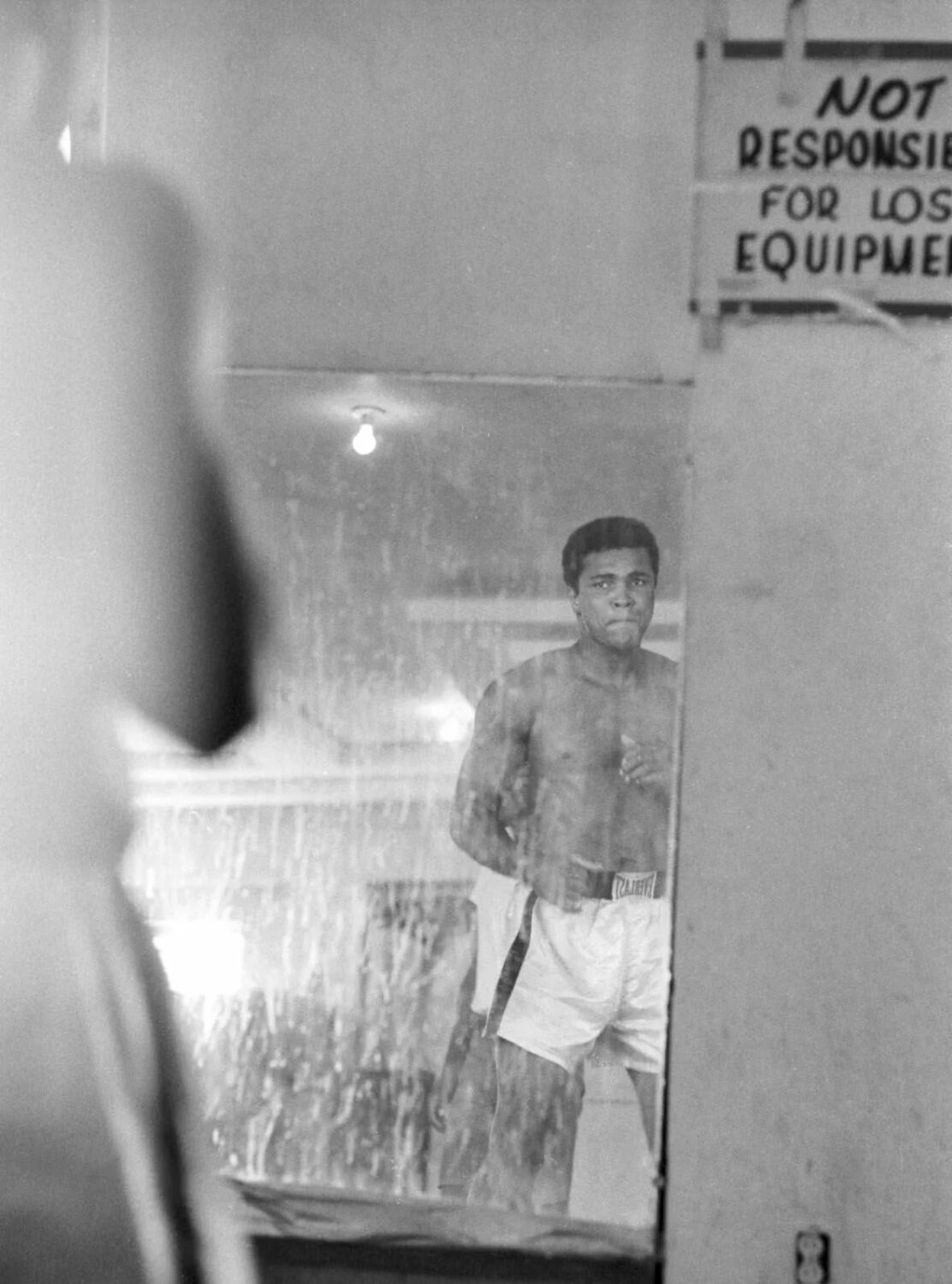 Neil Leifer: Muhammad Ali shadowboxes