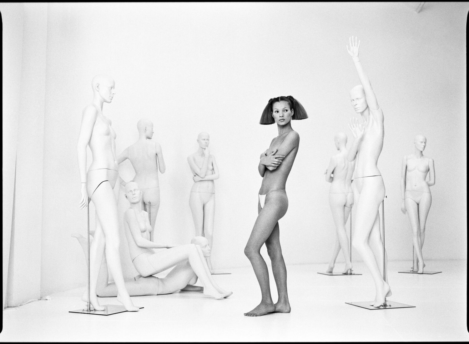 Patrick Demarchelier: Kate and Mannequins