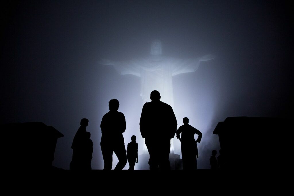 Pete Souza: President Barack Obama, First Lady Michelle Obama, and daughters Sasha and Malia, tour the Christ the Redeemer statue in Rio de Janeiro