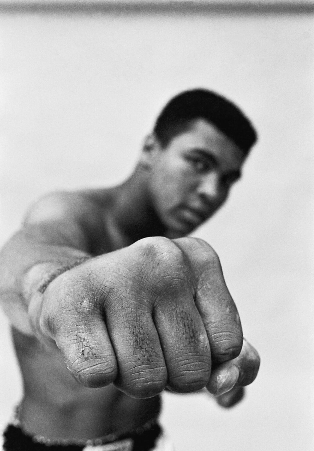 Thomas Hoepker: Muhammad Ali Showing Off His Right Fist