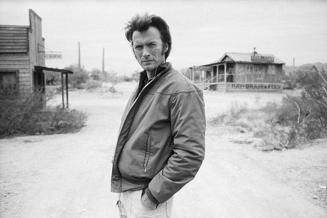 Terry O’Neill: Clint Eastwood On The Set Of The American Western »Joe Kidd«